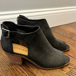Lucky brand black peep toe shoe